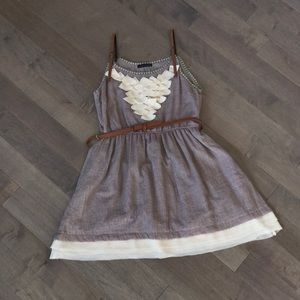 Sleeveless dress